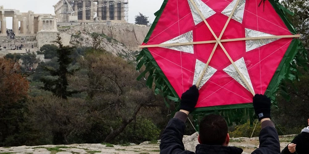 Πώς θα λειτουργήσουν τα εμπορικά καταστήματα την Καθαρά Δευτέρα